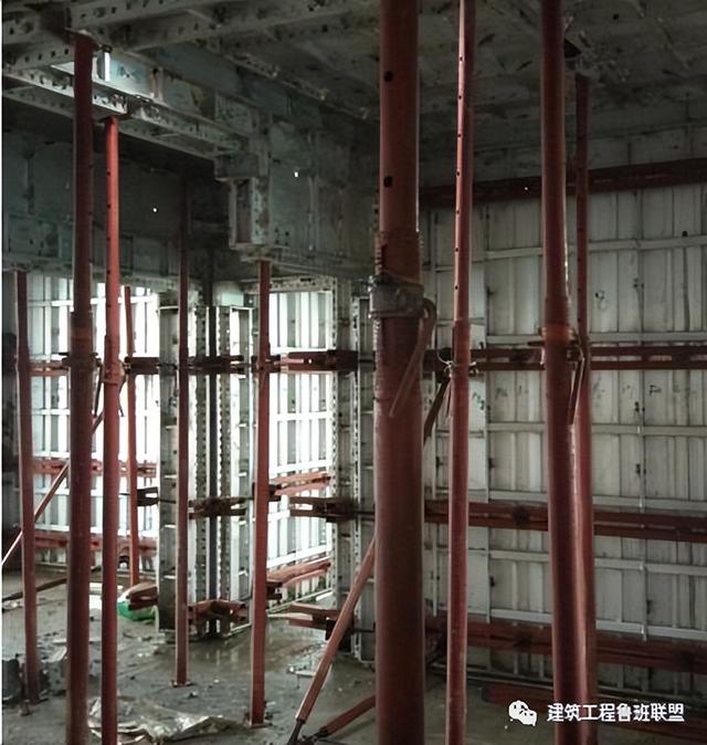 如何穿插提效縮短工期？中建項(xiàng)目示例（施工工藝程序簡單可快速施工縮短工期提前發(fā)揮工程效益）