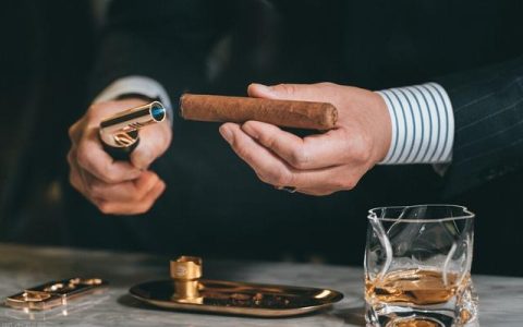 新形勢(shì)下商業(yè)銀行分支機(jī)構(gòu)日間流動(dòng)性風(fēng)險(xiǎn)管理分析（商業(yè)銀行流動(dòng)性風(fēng)險(xiǎn)管理研究）